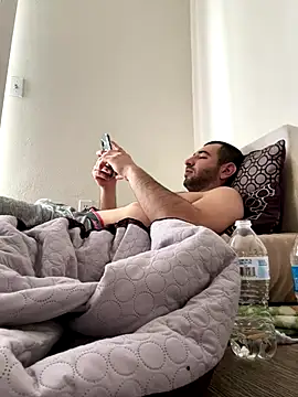 Sj61799 online show from September 8, 2025, 9:36 pm