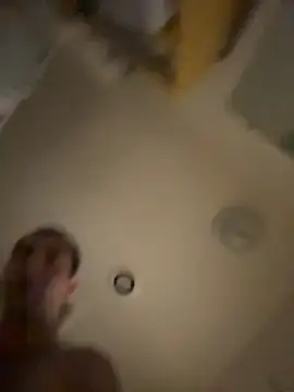 Sj61799 online show from September 25, 2025, 7:39 pm