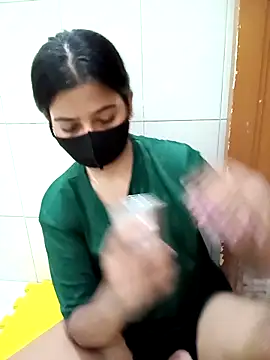 Snapshot of Hot_Jaanvi_ chatting on September 10, 2025, 4:45 am Hot Jaanvi online show from September 10, 2025, 4:45 am