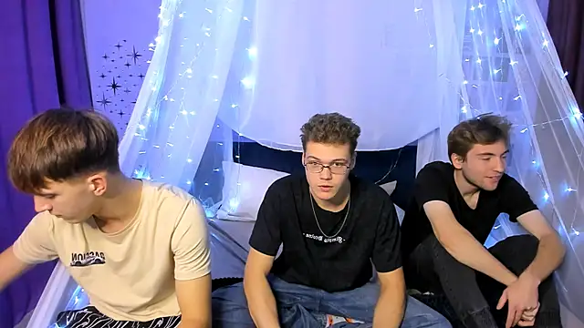 lucas long  online show from October 18, 2025, 7:03 pm