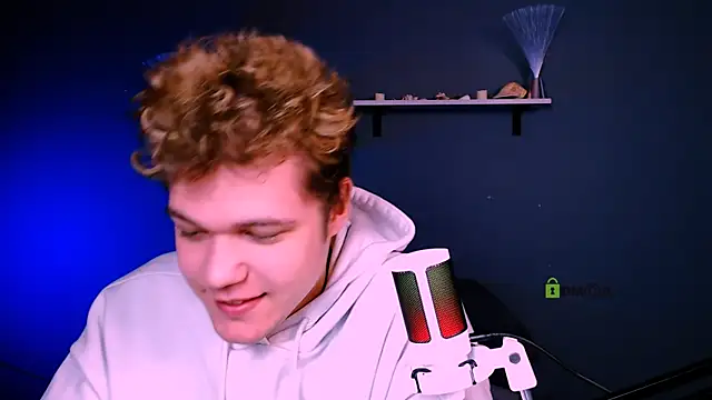 lucas long  online show from December 14, 2025, 9:36 am