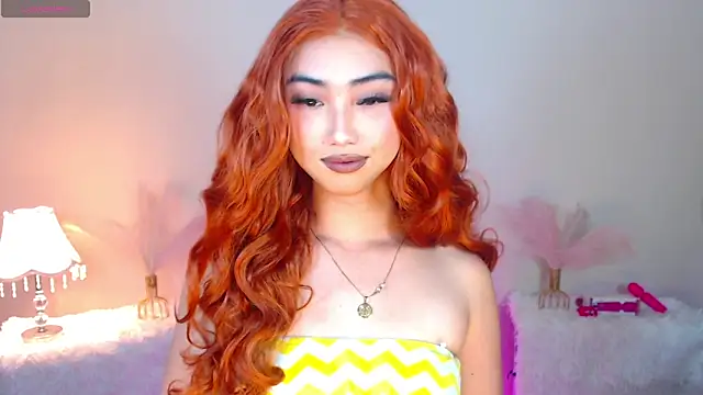 Kiah Wyatt online show from November 19, 2025, 7:19 am