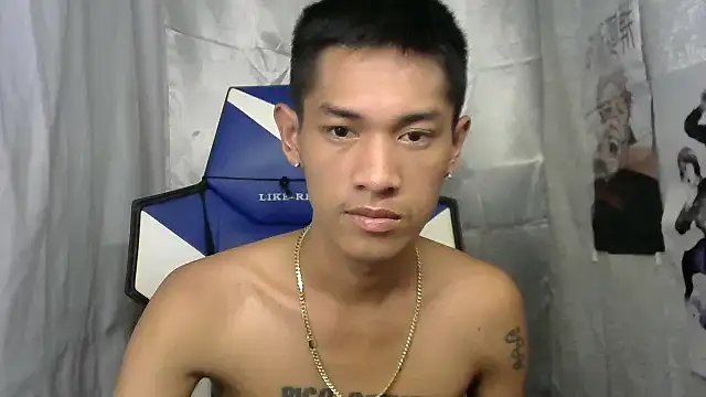 Snapshot of riks_tyler chatting on September 19, 2025, 10:27 am riks tyler online show from September 19, 2025, 10:27 am