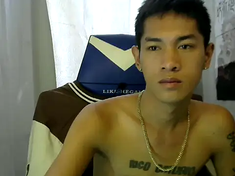 Snapshot of riks_tyler chatting on October 4, 2025, 12:52 am riks tyler online show from October 4, 2025, 12:52 am