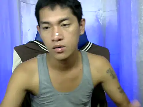 Snapshot of riks_tyler chatting on October 13, 2025, 3:12 pm riks tyler online show from October 13, 2025, 3:12 pm