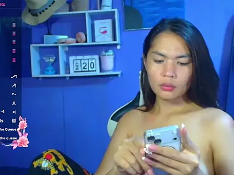 urgirljane online show from May 20, 2026, 5:52 pm