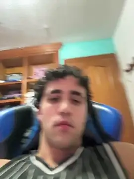 aavrdvh33 online show from March 18, 2026, 10:35 pm