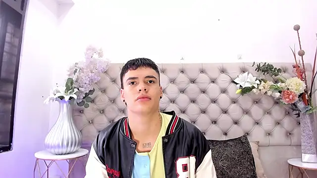 BenitoSaenz online show from April 1, 2026, 12:50 pm