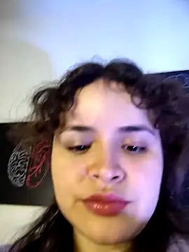 SeleneLuminari8 online show from February 25, 2026, 4:27 pm