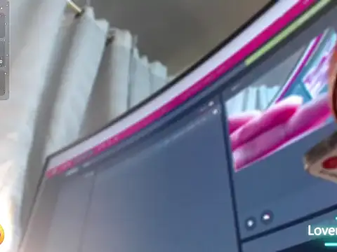 cute vanessa12 online show from November 11, 2025, 11:21 am