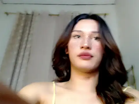 SerenaCortesi online show from April 7, 2026, 4:18 pm