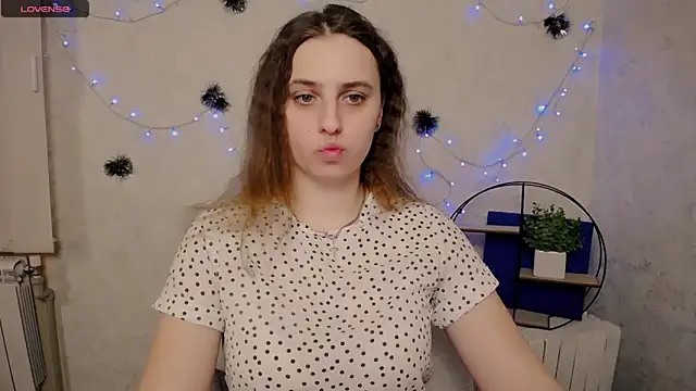 AmandaDimond  online show from February 25, 2026, 12:59 pm