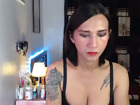 hottielicious slut69 online show from January 15, 2026, 12:32 pm