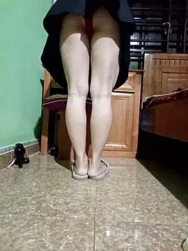 SexyQueen99 online show from January 12, 2026, 9:42 pm