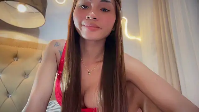 Snapshot of Angelfabxx chatting on February 8, 2026, 9:45 am Angelfabxx online show from February 8, 2026, 9:45 am