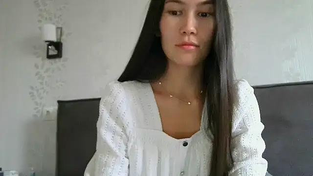 Miotaa online show from November 3, 2025, 8:15 am