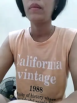 love sexy090 online show from July 7, 2026, 11:53 pm