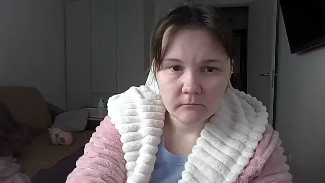 Qaynii online show from October 14, 2025, 2:18 pm