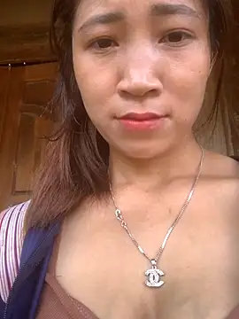 ThiHa003 online show from October 3, 2025, 2:19 am