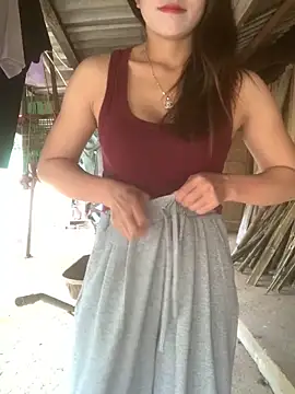 ThiHa003 online show from November 5, 2025, 2:44 am