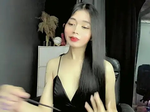 Snapshot of LexiLove chatting on September 23, 2025, 10:51 am LexiLove online show from September 23, 2025, 10:51 am