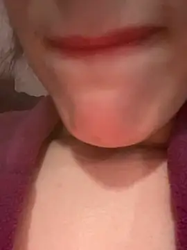 Mimisixo online show from April 10, 2026, 10:36 pm