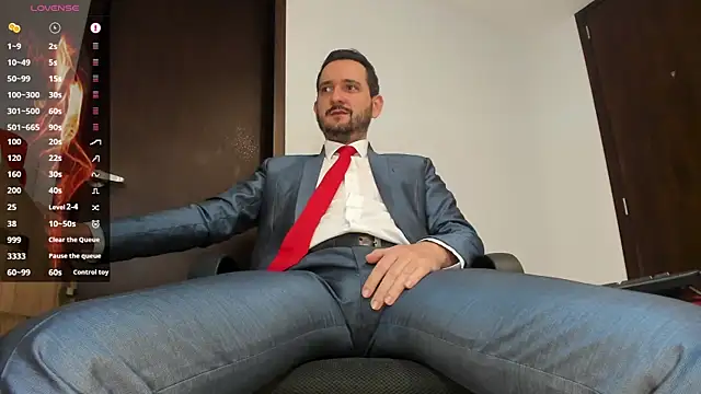 Snapshot of KarlBoss1 chatting on October 10, 2025, 10:09 pm KarlBoss1 online show from October 10, 2025, 10:09 pm