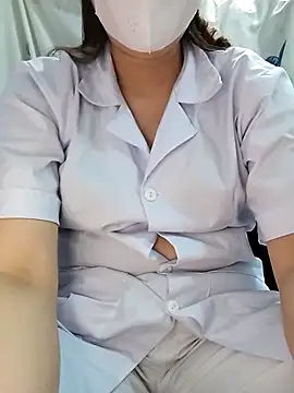 Ariana-Vy online show from March 27, 2026, 1:55 pm