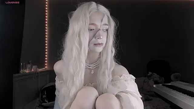 MelissaReis online show from October 31, 2025, 4:19 pm