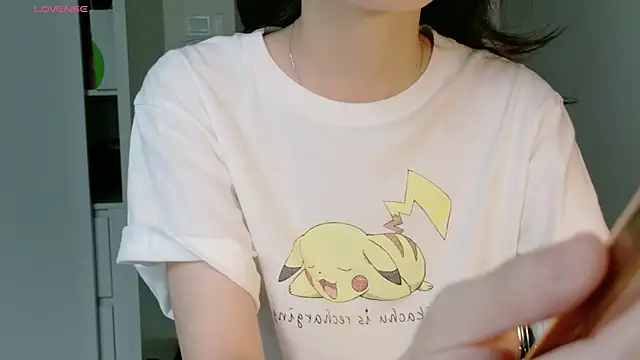 Ryeon 99 online show from April 19, 2026, 3:17 am