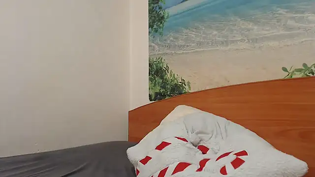 Maryem637048 online show from November 3, 2025, 1:56 pm