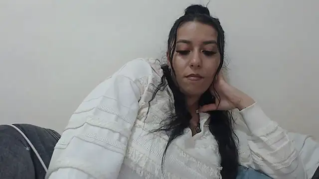 Maryem637048 online show from March 13, 2026, 2:34 pm