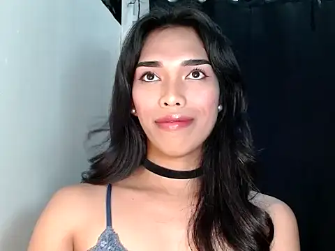 angelaxmonroe online show from April 10, 2026, 2:22 pm