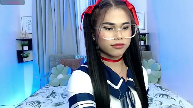 PrettyBlythes TS online show from November 12, 2025, 1:22 pm