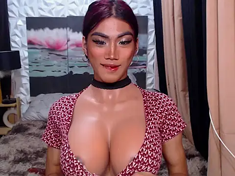 DAYANARAHFOX online show from December 17, 2025, 10:38 pm