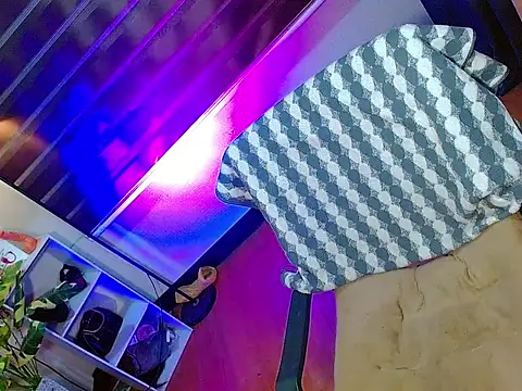 Queen yasii 88 online show from February 8, 2026, 2:42 pm