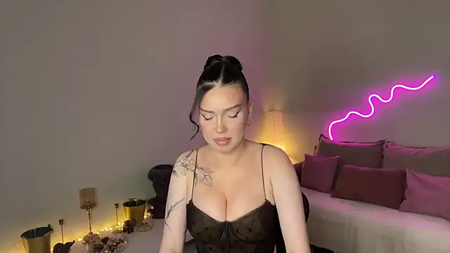 mistress of hearts online show from May 20, 2026, 6:58 pm