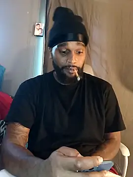 Snapshot of EbonyKing69 chatting on October 22, 2025, 12:11 am EbonyKing69 online show from October 22, 2025, 12:11 am