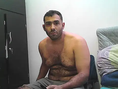 morenocabro10 online show from October 20, 2025, 7:36 pm