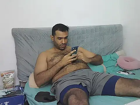 morenocabro10 online show from January 6, 2026, 8:45 pm