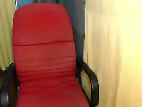 lovelyallena07 online show from April 17, 2026, 1:52 am