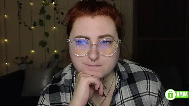 Snapshot of Alicia_love00 chatting on March 5, 2026, 6:31 am Alicia love00 online show from March 5, 2026, 6:31 am