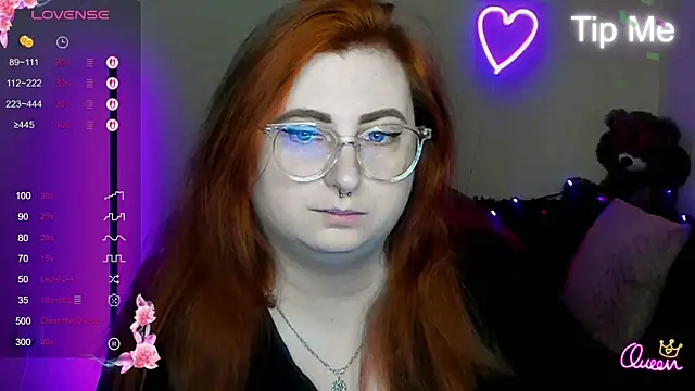 Snapshot of Alicia_love00 chatting on March 30, 2026, 5:30 am Alicia love00 online show from March 30, 2026, 5:30 am