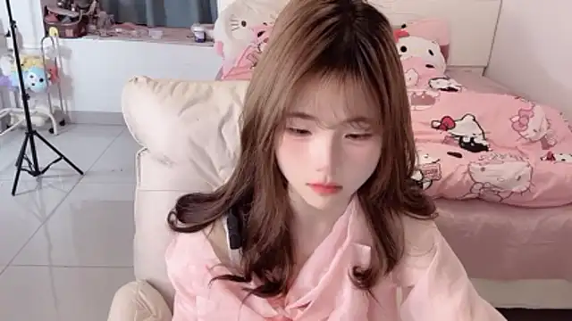 gougou77 online show from April 12, 2026, 2:00 pm