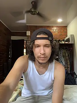 Luxx 14 online show from April 4, 2026, 7:55 pm