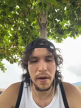 Luxx 14 online show from April 7, 2026, 6:41 pm