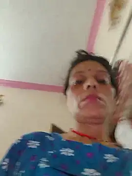 Snapshot of ISHANI-SINGH chatting on September 18, 2025, 2:35 am ISHANI-SINGH online show from September 18, 2025, 2:35 am