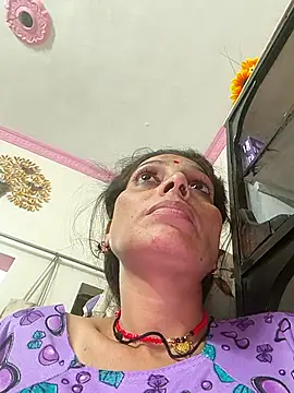 Snapshot of ISHANI-SINGH chatting on November 10, 2025, 2:49 pm ISHANI-SINGH online show from November 10, 2025, 2:49 pm