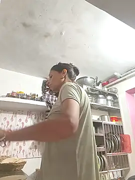 Snapshot of ISHANI-SINGH chatting on November 18, 2025, 2:28 am ISHANI-SINGH online show from November 18, 2025, 2:28 am