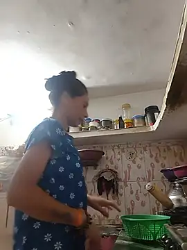 ISHANI-SINGH online show from June 9, 2026, 2:45 am
